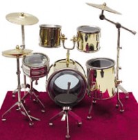 (&sect;) Sale $4 Off - Complete Drum Set