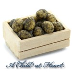 (*) Dollhouse Crate of loose Potatoes (Filled)