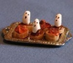 Dollhouse Holiday Cupcake Platter