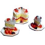 Dollhouse Sliced Strawberry Cake Set