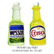 (&sect;) Disc .50&cent; Off - Vegetable or Corn Cooking Oil Bottle - Product Image