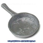 Sale - Dollhouse Hex Handle Iron Skillet