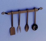 (*) Dollhouse 1700's Black Kitchen Utensil Set