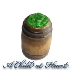 (*) Dollhouse Store Pickle Barrel