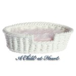 (*) Dollhouse Oval Pet Basket - Small
