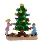 Dollhouse Christmas Tree W/Children