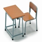 (*) 4 pc. Dollhouse Student Desk &amp; Chairs