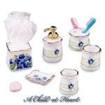 (*) Dollhouse Forget-me-not Bath Accessories