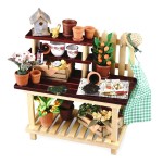 Dollhouse Garden Potting Bench