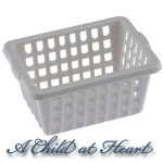 (*) Dollhouse White Laundry Basket