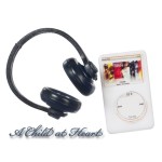 (*) Dollhouse MP3 Player &amp; Head Phones