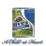 (*) Dollhouse Olives Can