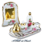 (*) Dollhouse Vanity Set