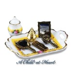 (*) Dollhouse Ladies' Make Up Set