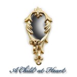 (*) Dollhouse Mirrored Sconce