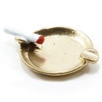 (*) Dollhouse Ash Tray with Cigarette