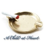 (*) Dollhouse Ash Tray with Cigarette