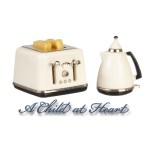 (*) Dollhouse Toaster &amp; Coffee Pot Set