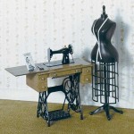 (*) Dollhouse Sewing Room (Kit)