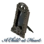 (*) Dollhouse Antique Photo Frame