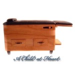 (*) Dollhouse Doctor's Exam Table