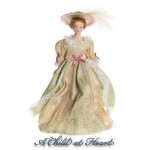 (*) Porcelain Lady Victorian Doll - Beige/Green Gown