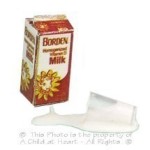(*) Dollhouse Spilled Milk Glass Set